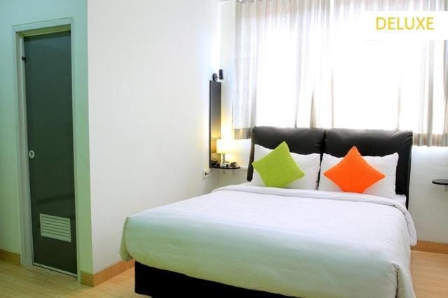 วาวโฮเต็ล Hotel จาการ์ตา ภายนอก รูปภาพ